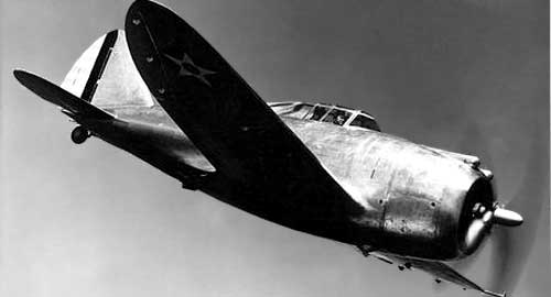 P-43 Lancer em vôo descendente